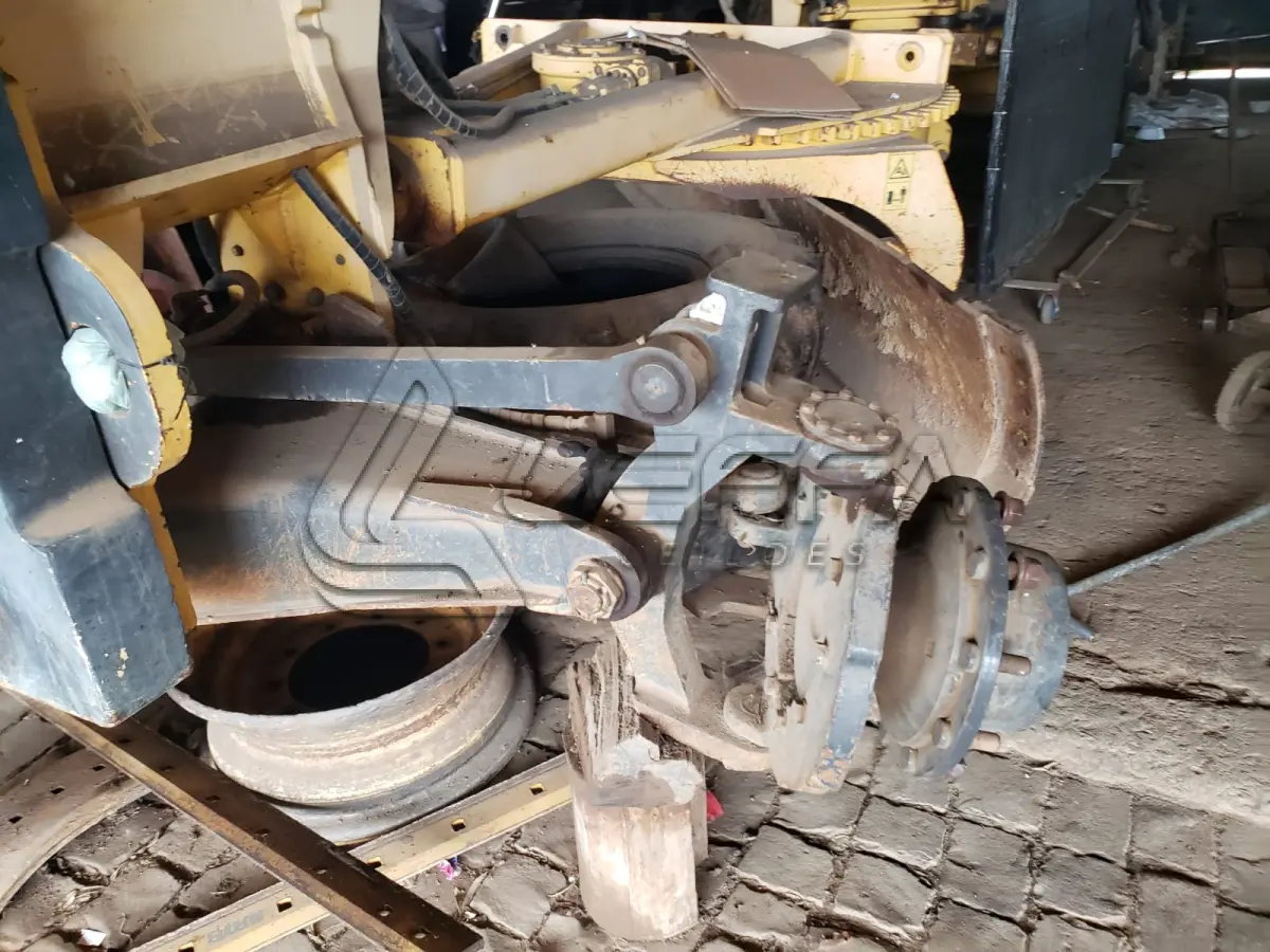 LOTE 006 - MOTONIVELADORA NEW HOLLAND, RG140B, diesel, ano e modelo 2009