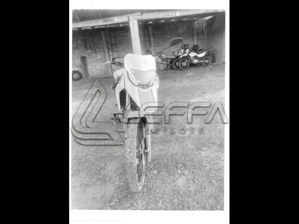 LOTE 069