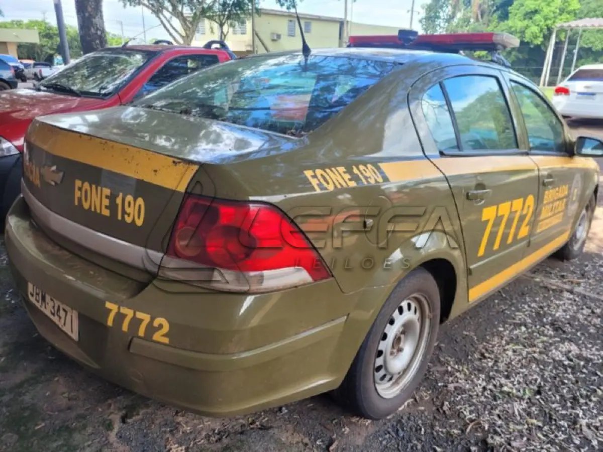 LOTE 009 - GM/VECTRA SD EXPRESSION