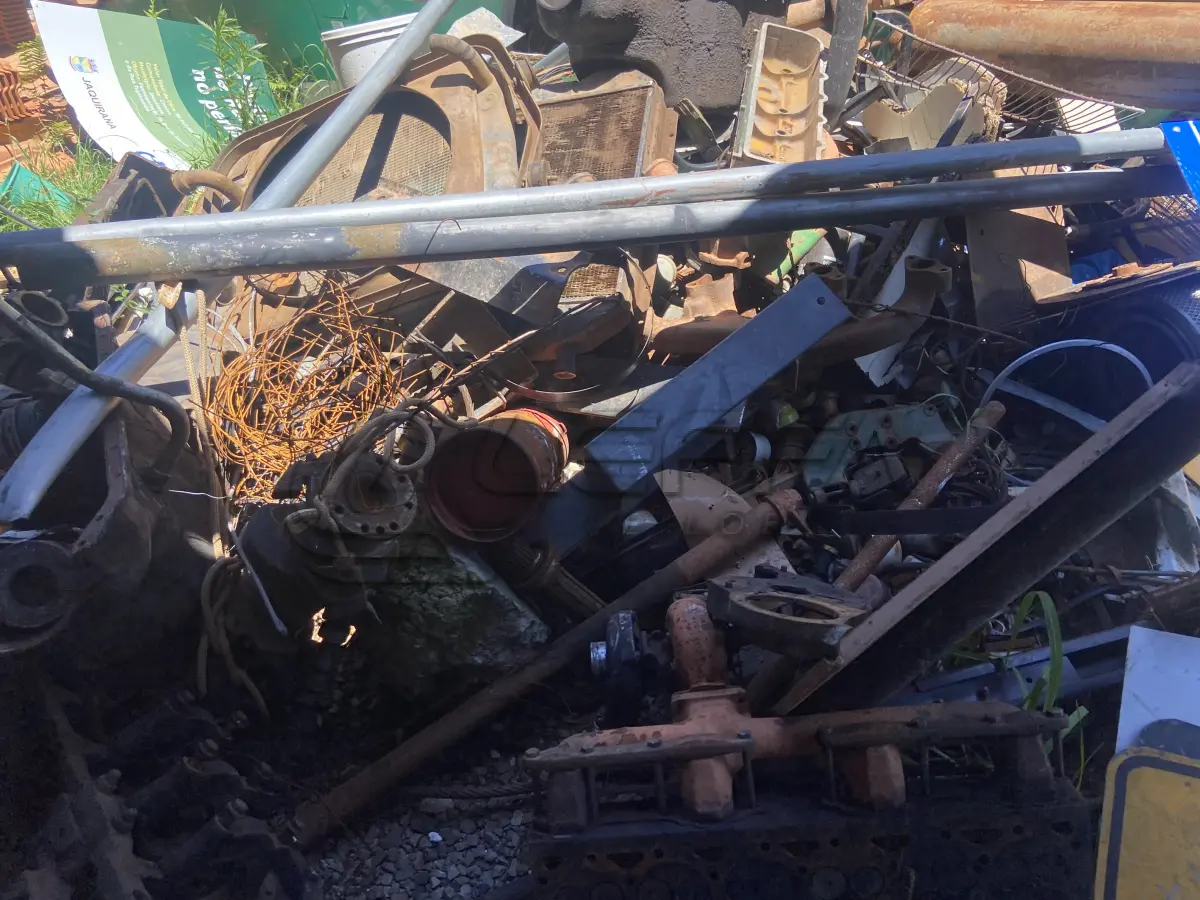 LOTE 026 - SUCATA DE FERRO