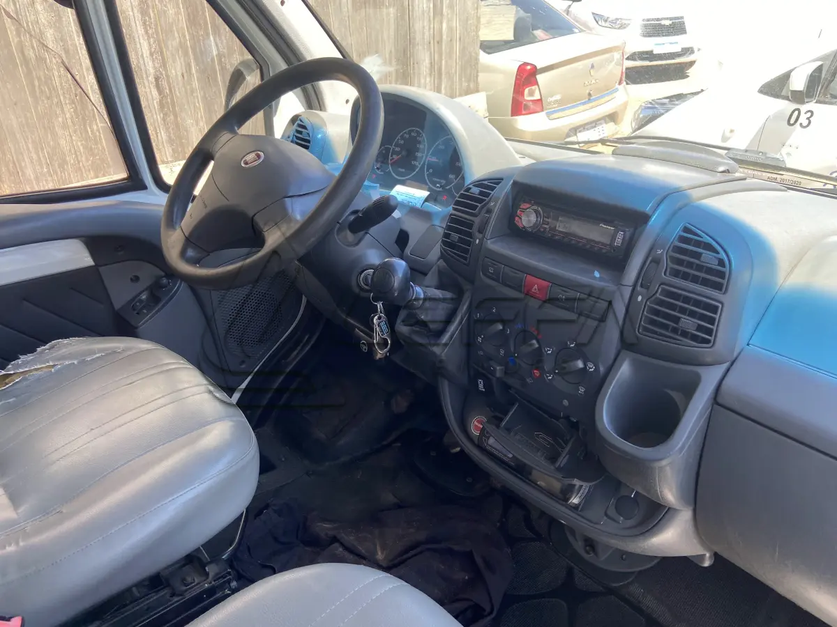 LOTE 010 - UM VEÍCULO FIAT/DUCATO MC TCA, DIESEL, PLACAS IVU-0875, ANO 2014, MODELO 2014