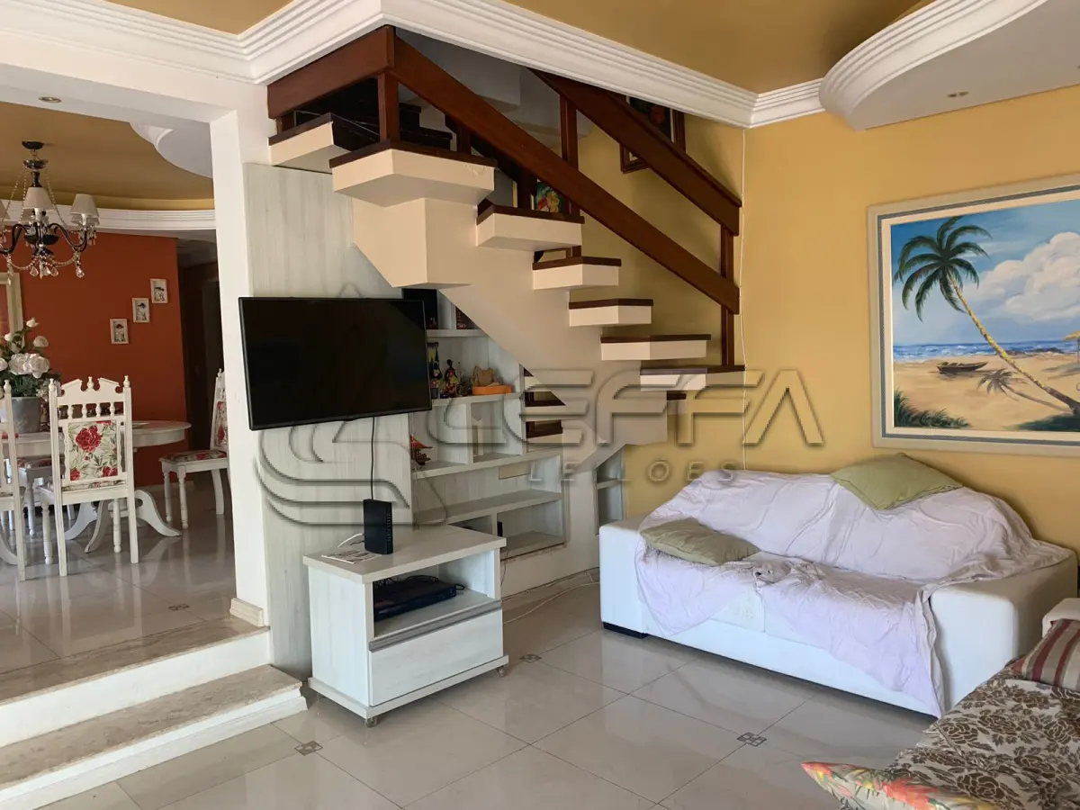 LOTE 001 - APARTAMENTO (TIPO COBERTURA) Nº 501 E VAGAS DE GARAGENS NºS 02 E 06, DO EDIFÍCIO CINARA, NA CIDADE DE CAPÃO DA CANOA/RS