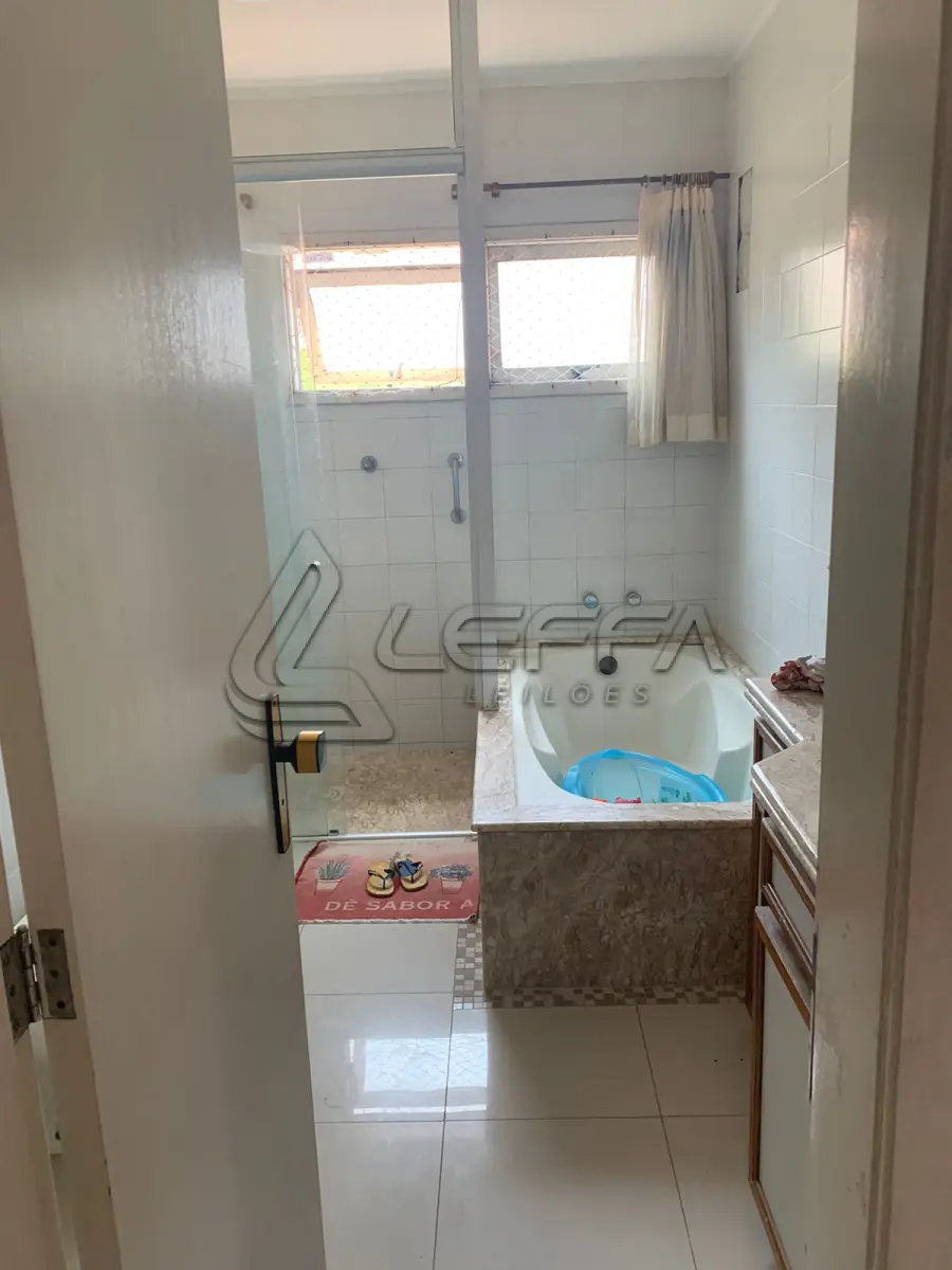 LOTE 001 - APARTAMENTO (TIPO COBERTURA) Nº 501 E VAGAS DE GARAGENS NºS 02 E 06, DO EDIFÍCIO CINARA, NA CIDADE DE CAPÃO DA CANOA/RS