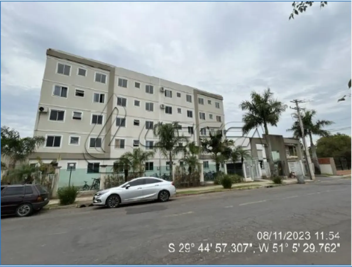 LOTE 239