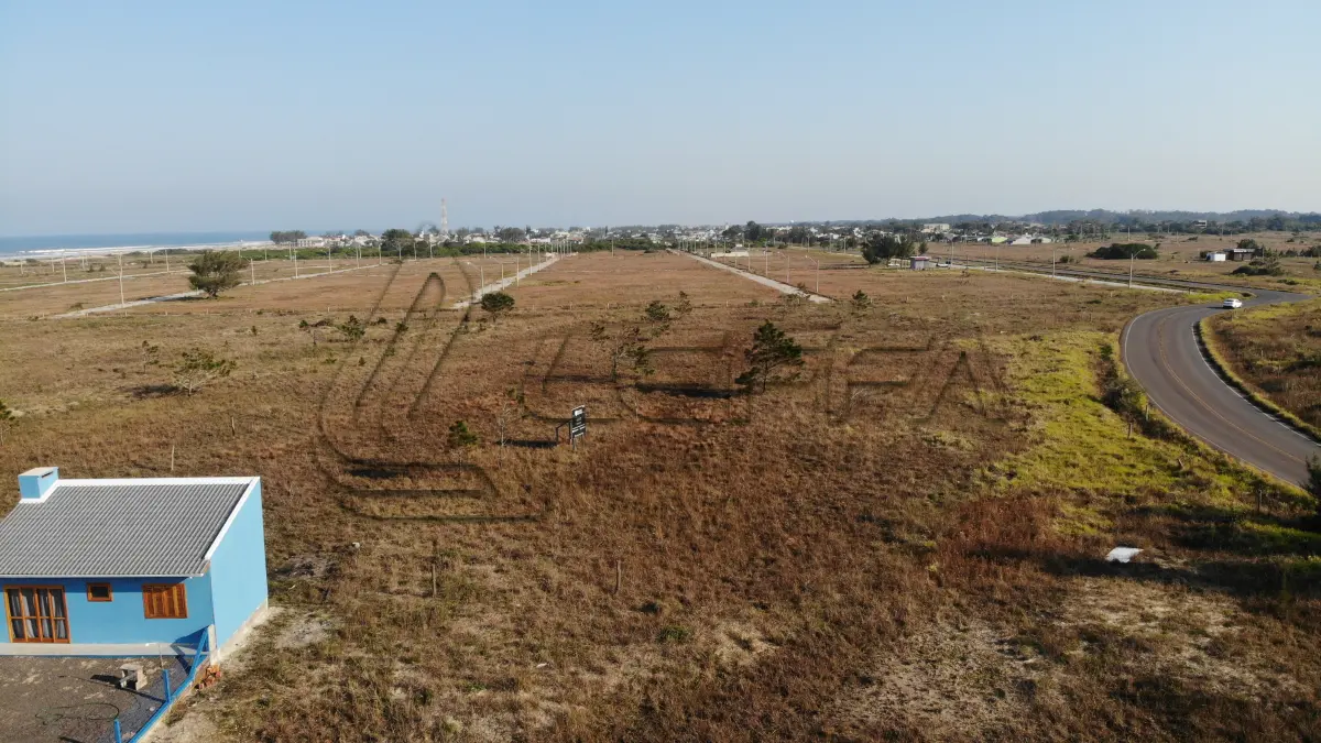 LOTE 001 - Terreno Urbano, Lote 08 Quadra 14, na Praia de Amaragi em Terra de Areia RS