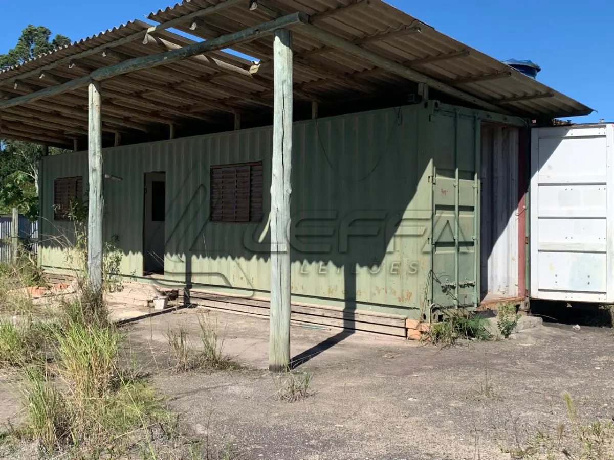 LOTE 003 - UM CONTAINER DE 12 METROS