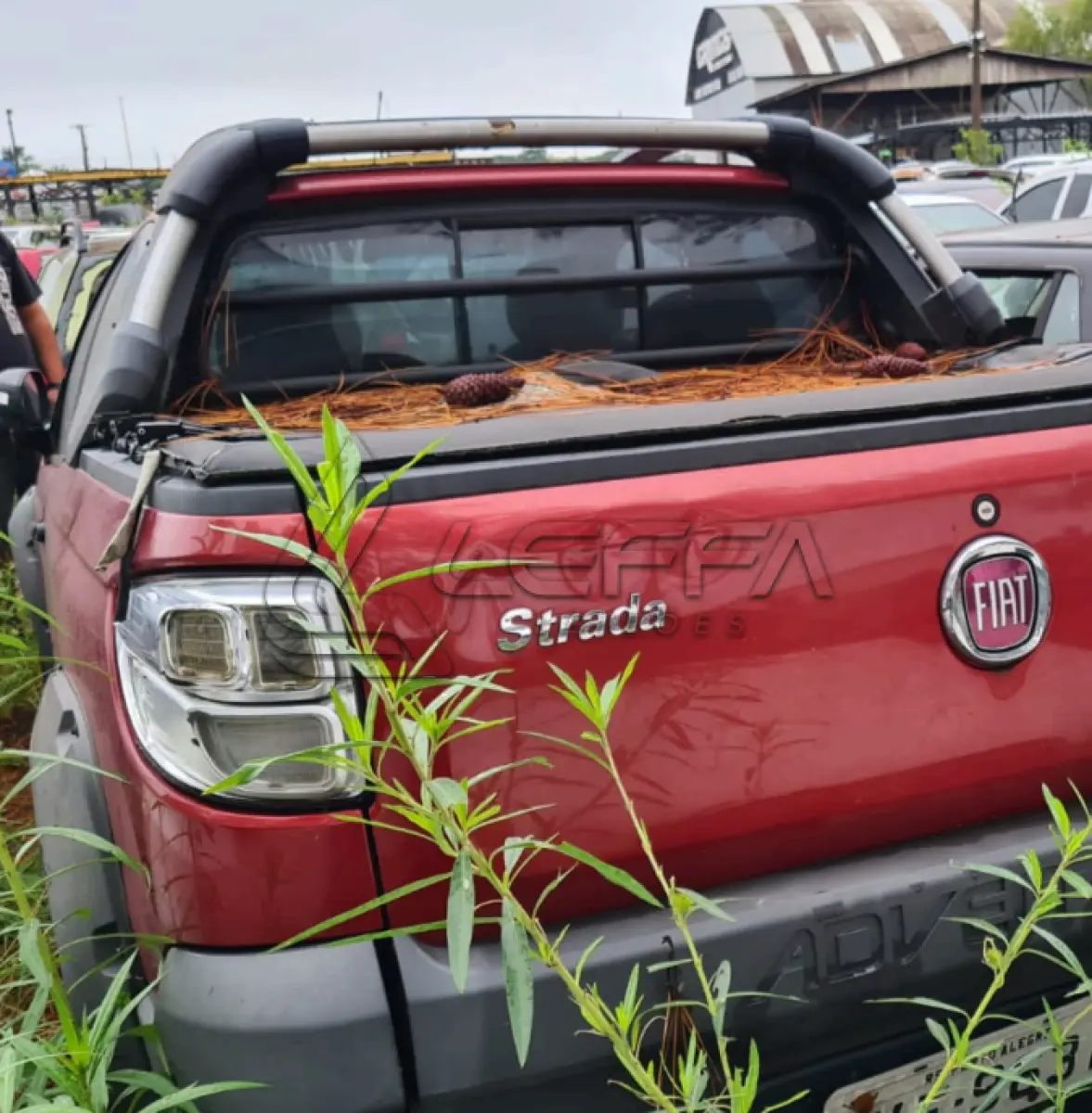 LOTE 001 - 01 (uma) Caminhonete marca/modelo: FIAT/STRADA ADVENTURE CD, Placas IVF-9631