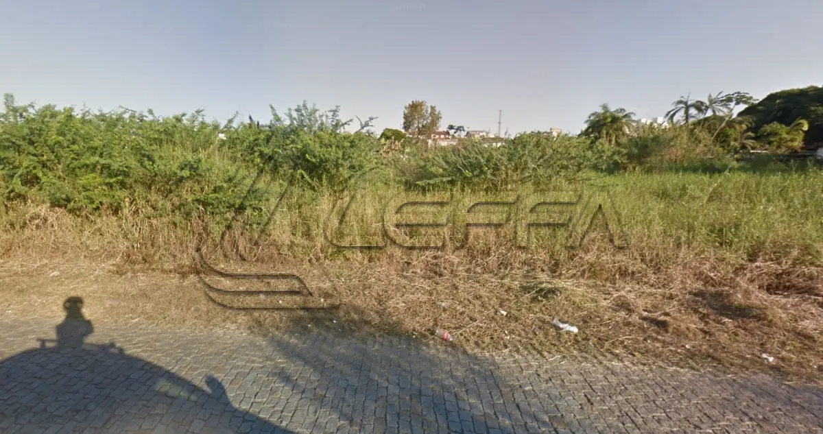LOTE 001 - UMA FRAÇÃO DE TERRAS DE 9.725,08M², DENTRO DE UM TODO MAIOR DA MATRÍCULA Nº 26.806, LOCALIZADA NA RUA OLARIA, BAIRRO FLORESTA, JOINVILLHE/SC