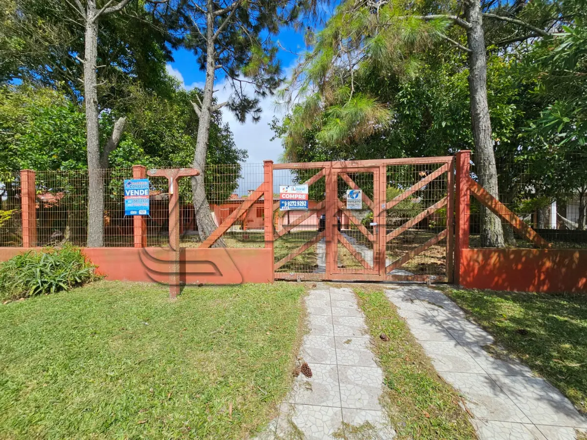 LOTE 002 - Um Imóvel na Rua Eurico Gaspar, em Imbé RS