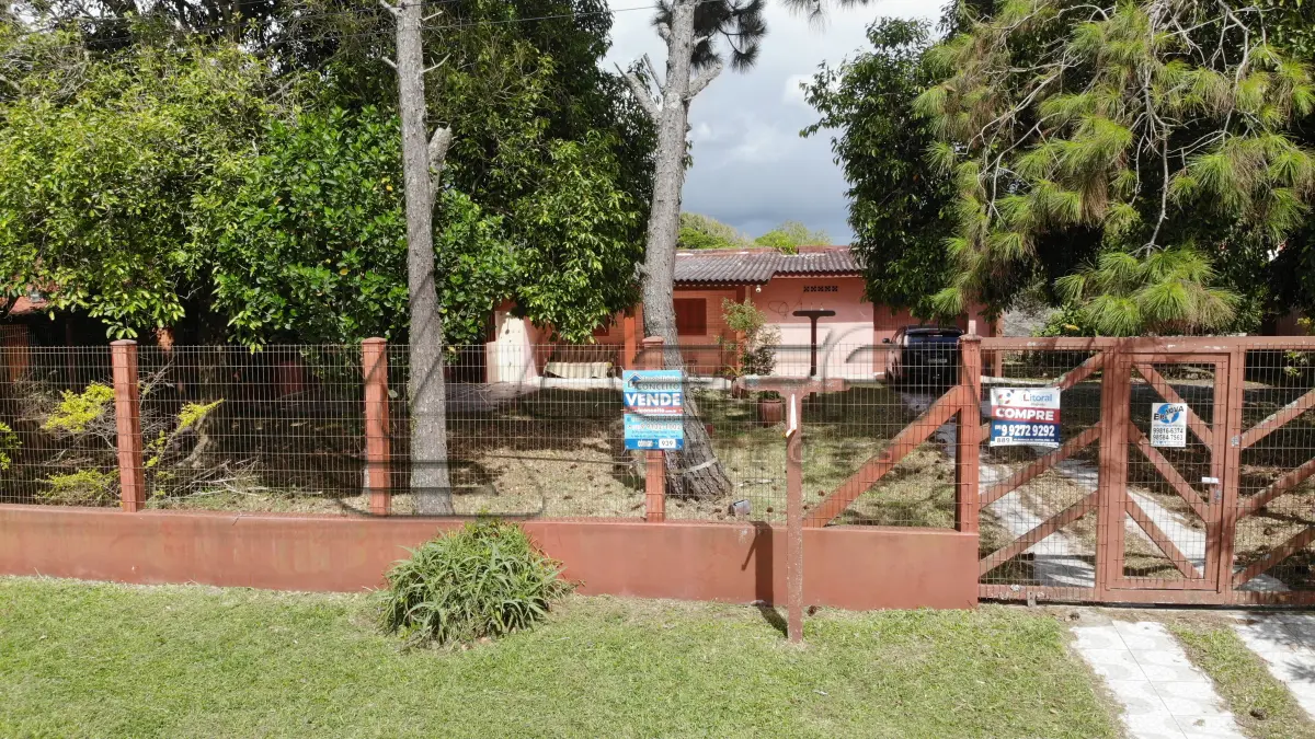 LOTE 002 - Um Imóvel na Rua Eurico Gaspar, em Imbé RS