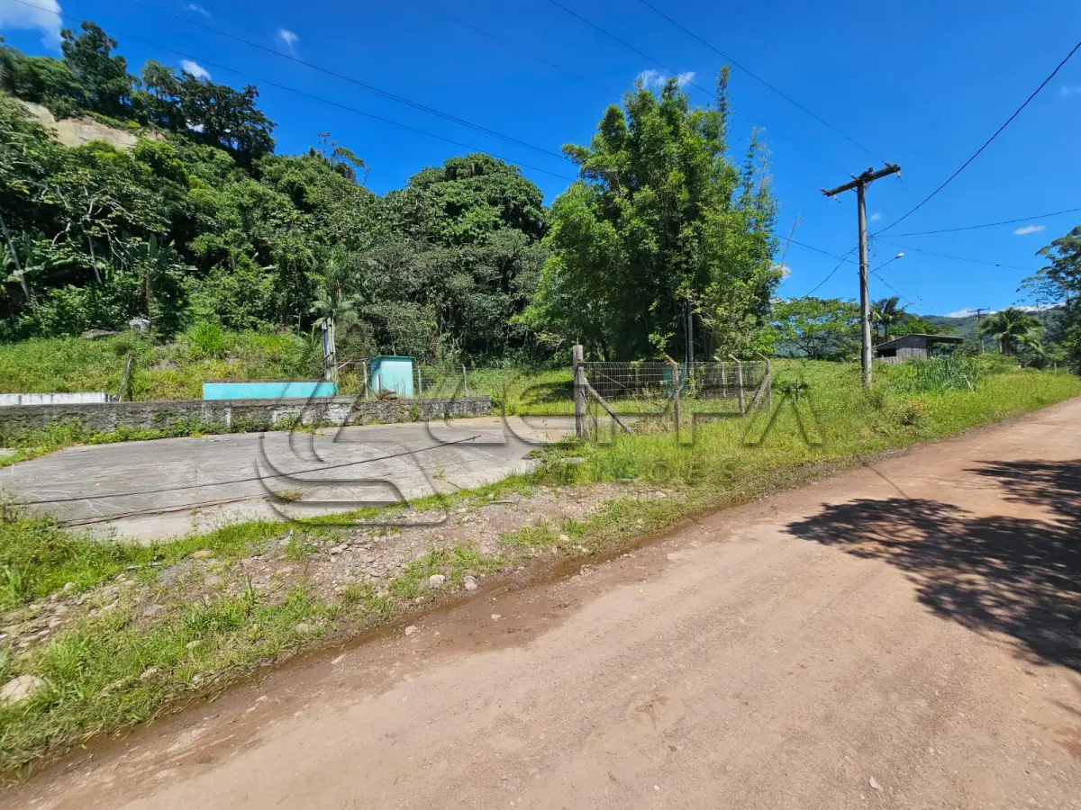 LOTE 001 - UMA ÁREA RURAL DE APROXIMADAMENTE 1,8250 HECTARES NA LOCALIDADE  DE GLÓRIA  (próximo a localidade de PIRATABA e COSTÃO) EQUIVALENTE A 50% DO BEM DESCRITO NA MATRÍCULA N°  44.156