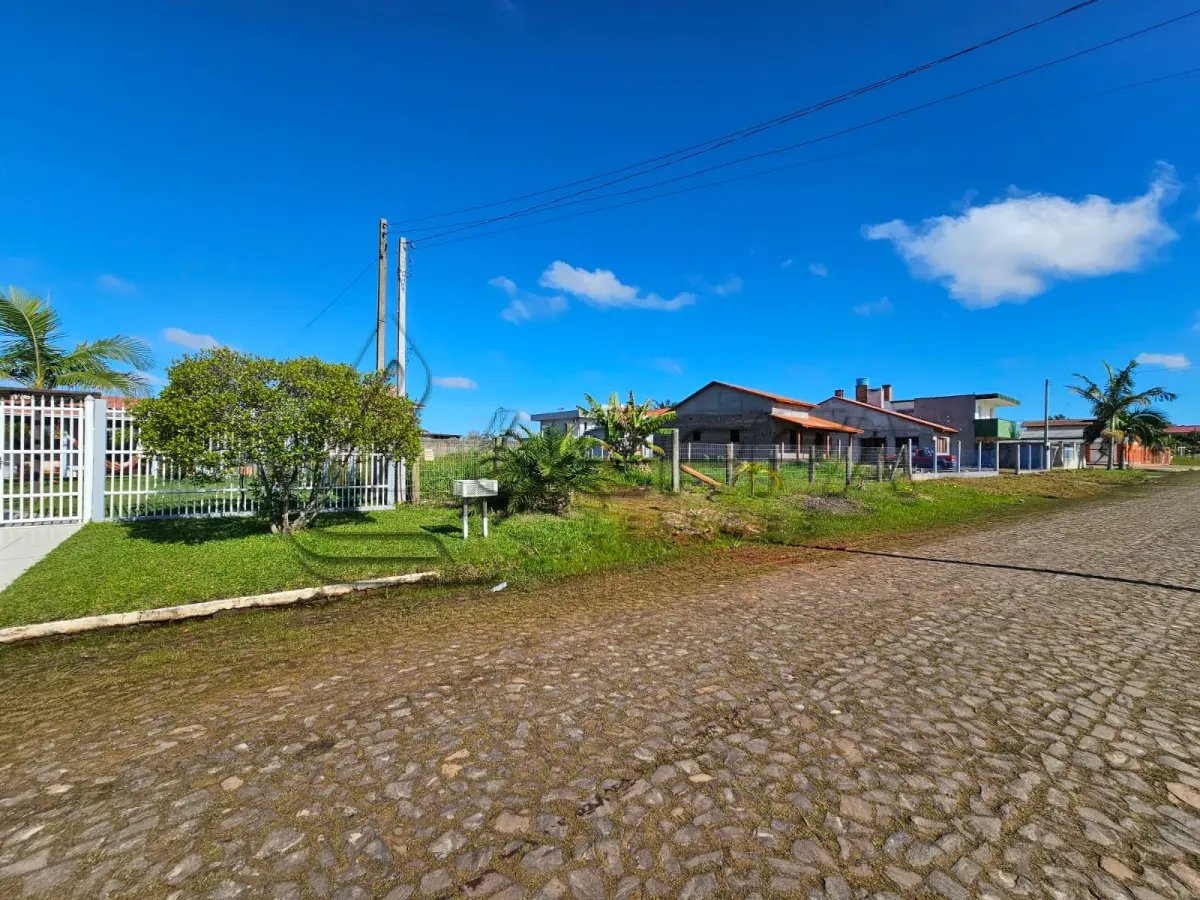 LOTE 001 - Terreno Urbano, Lote 09 Quadra 12, no Balneário Itapeva, em Torres RS