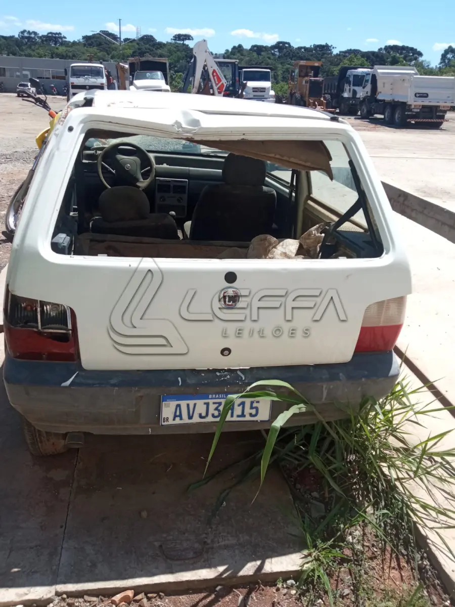 LOTE 009 - UM VEÍCULO FIAT UNO ANO E MODELO 2012, PLACAS AVJ3H15