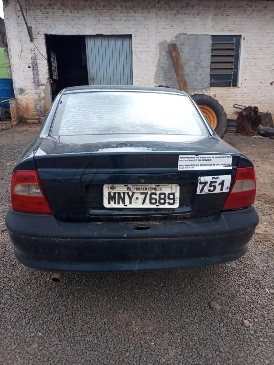 LOTE 047 - UM VEÍCULO CHEVROLET VECTRA GLS ANO 1999 E MODELO 2000, PLACAS MNY-7689