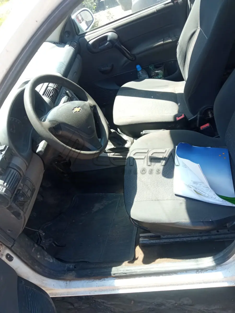 LOTE 006 - UM VEÍCULO GM CORSA CLASSIC, ANO 2014 MODELO 2015, PLACAS AYQ-6429