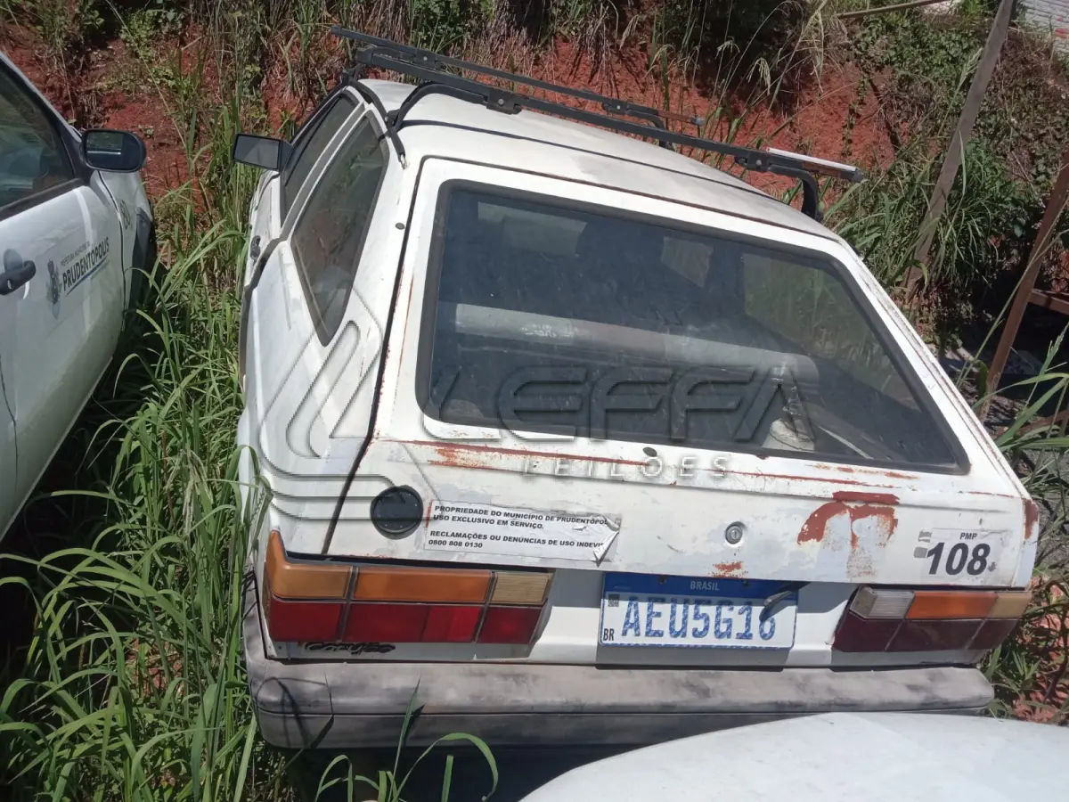 LOTE 012 - UM VEÍCULO VOLKSWAGEN GOL ANO E MODELO 1994, PLACAS AEU-5G16 