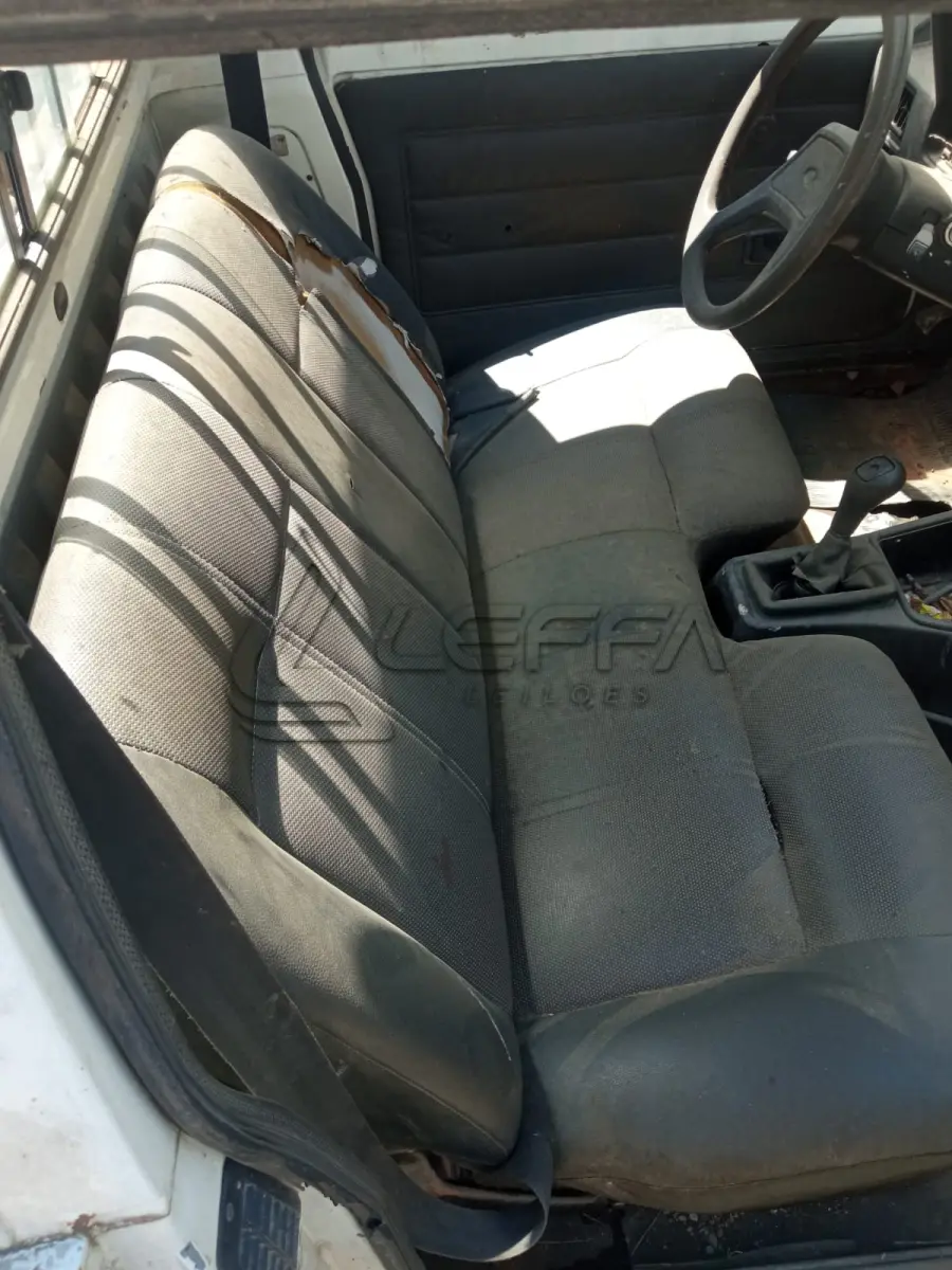 LOTE 010 - UM VEÍCULO FORD PAMPA, ANO E MODELO 1994, PLACAS AEU1H63 