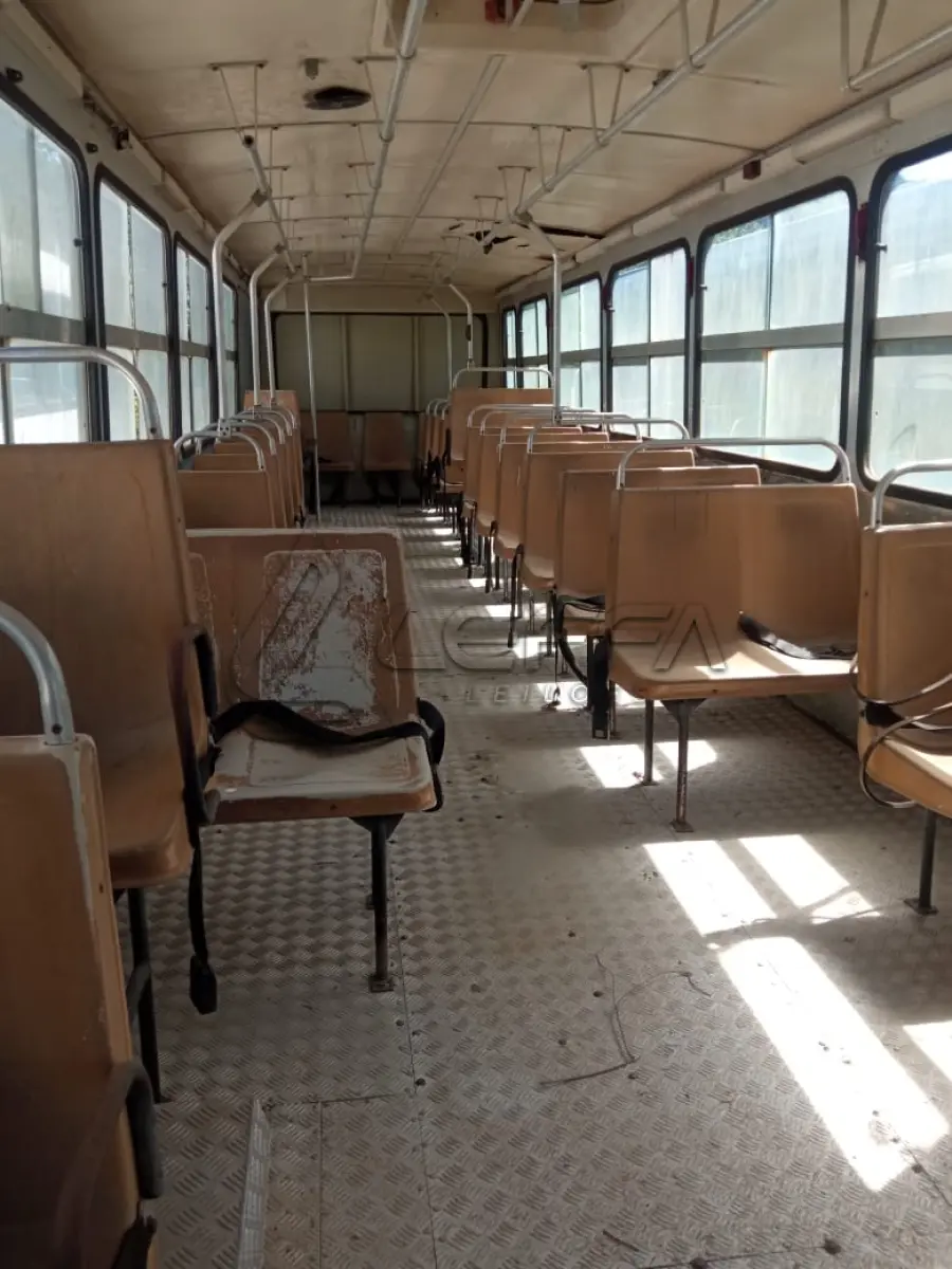 LOTE 018 - UM ÔNIBUS MERCEDES BENZ 1318 ANO E MODELO 1992, PLACAS ADE-2214 