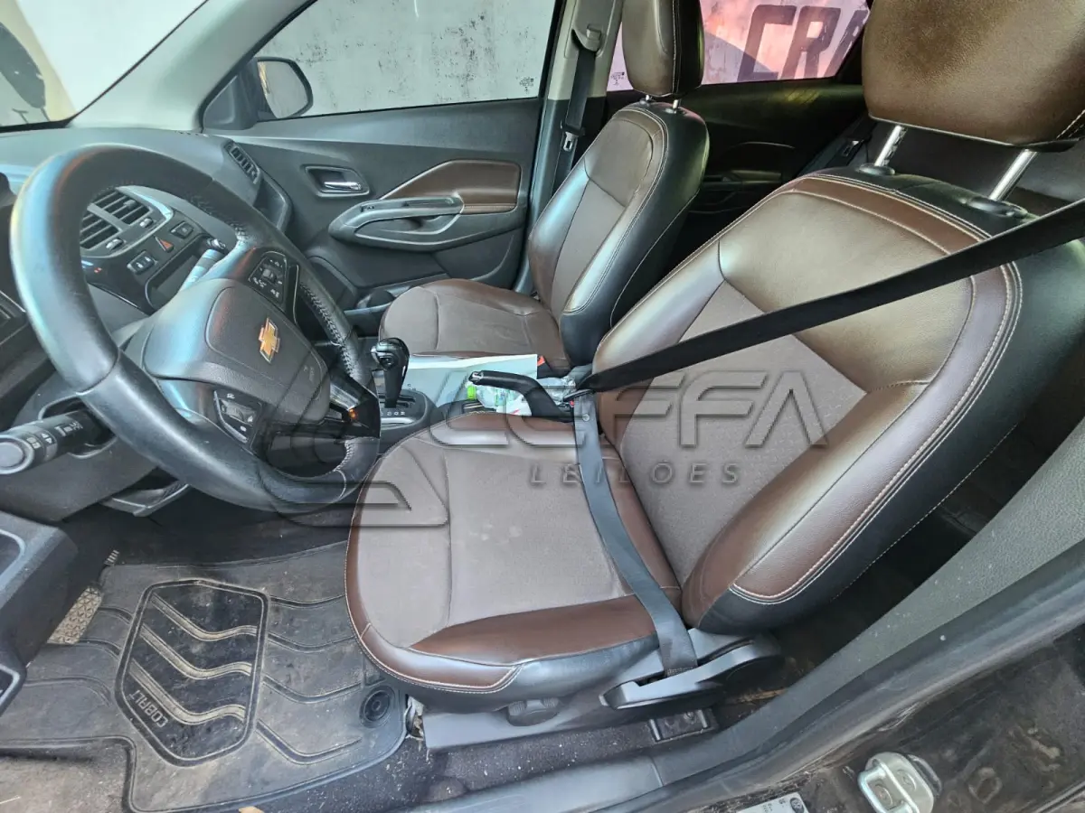 LOTE 002 - CHEVROLET/COBALT 18A LTZ Ano/modelo: 2016/2017