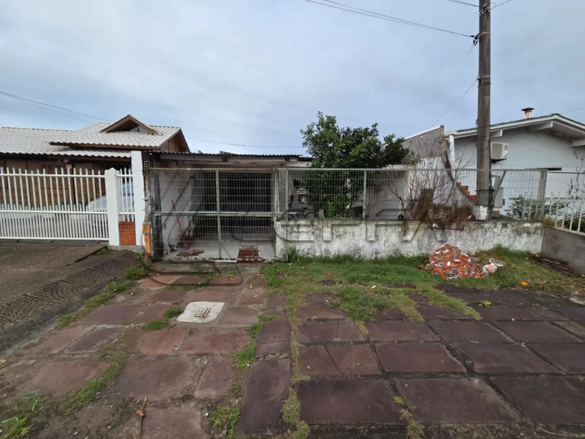 LOTE 001 - Terreno Urbano com benfeitorias, NA RUA VISCONDE DE PELOTAS, 210 em Torre RS