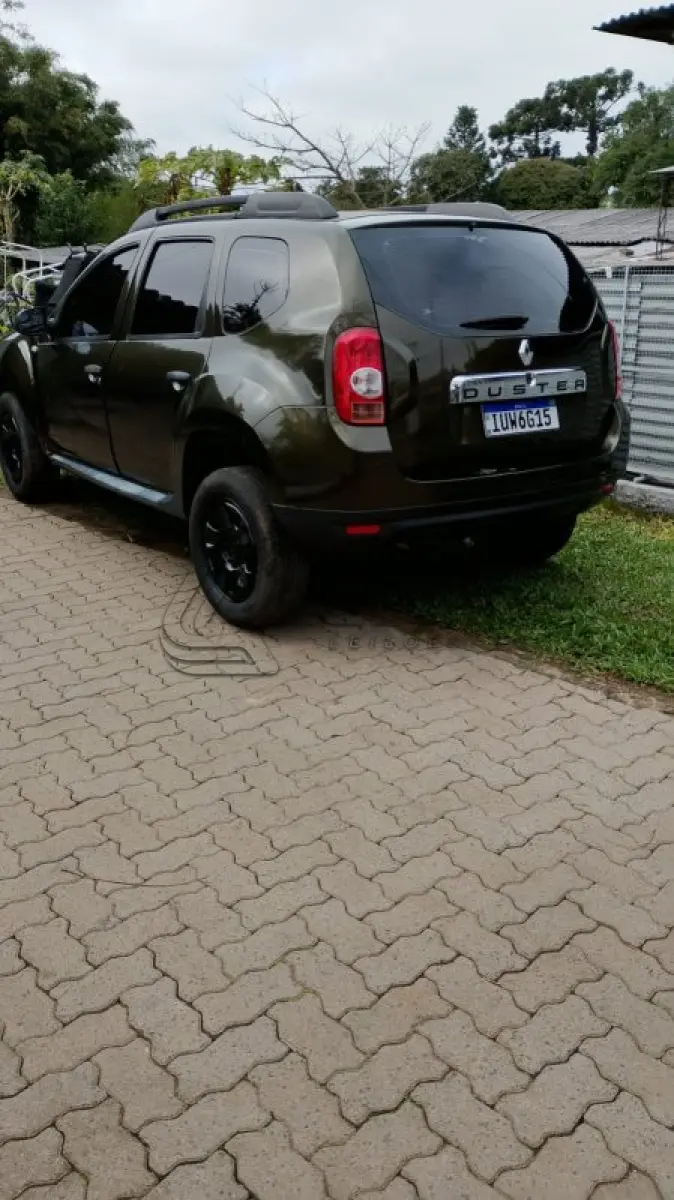 LOTE 001 - VEÍCULO RENAULT/DUSTER 1.6 E 4X2, PLACAS IUW-6G15, ANO 2013, MODELO 2014, COR VERDE, ÁLCOOL/GASOLINA, RENAVAM 586889973, CHASSI 93YHSR7P5EJ921727