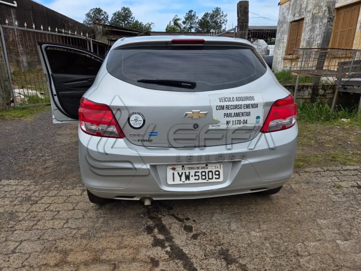 LOTE 002 - UM VEÍCULO GM ONIX 1.0 JOYE ANO E MODELO 2018,PLACAS IYW-5809