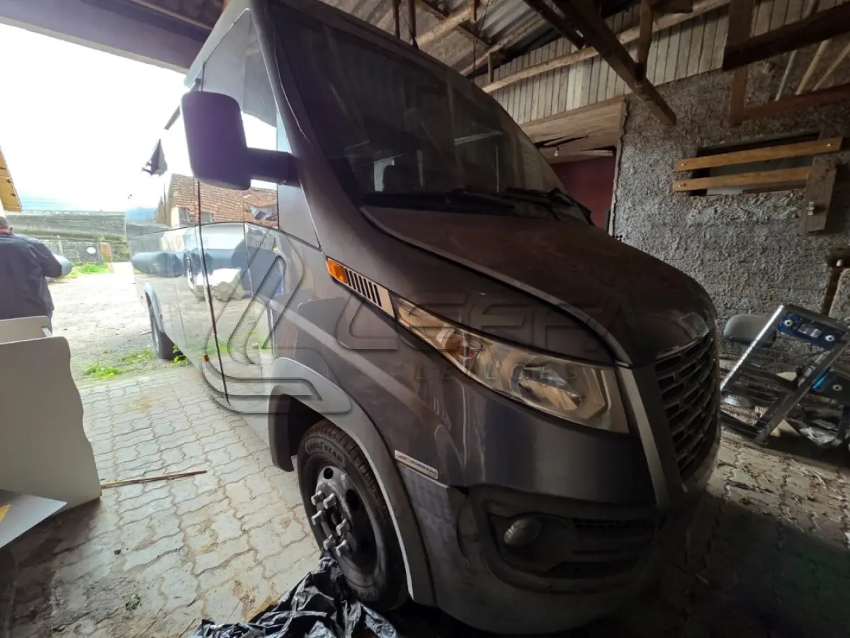 LOTE 006 - UM MICRO-ÔNIBUS, COM 19 LUGARES, MARCOPOLO VOLARE CINCO EXM ANO 2019 E MODELO 2020, PLACAS
IZU-3I44
