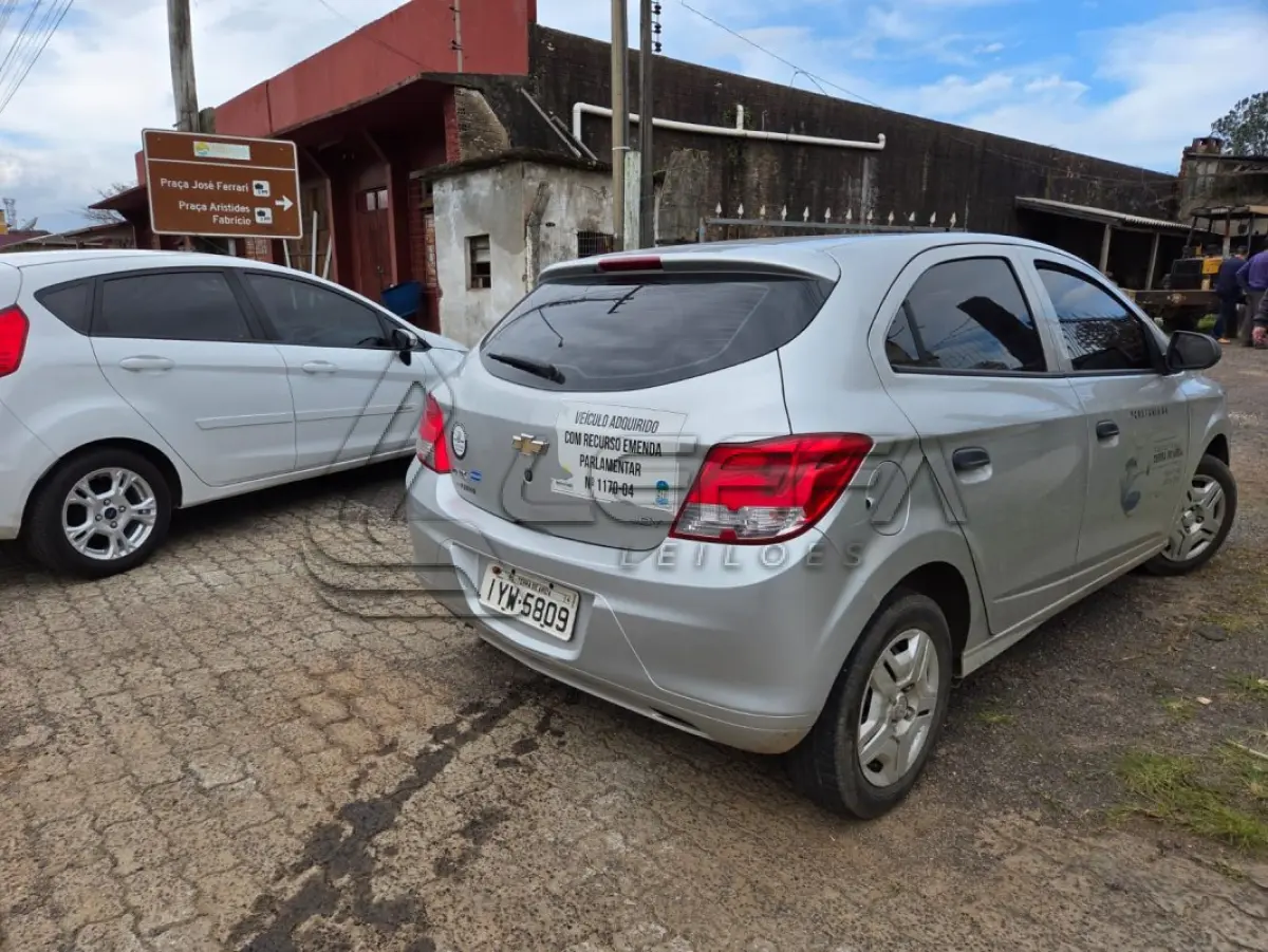 LOTE 002 - UM VEÍCULO GM ONIX 1.0 JOYE ANO E MODELO 2018,PLACAS IYW-5809