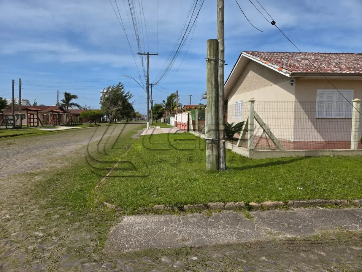 LOTE 001 - Terreno Urbano, Lote 20 Quadra 45, na Praia Areias Brancas em Arroio do Sal RS
