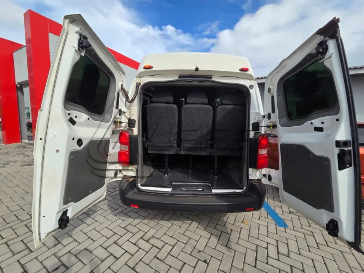 LOTE 001 - UM VEÍCULO PEUGEOT EXPERT EUROLAF ANO E MODELO 2019, PLACAS IZV-5H71