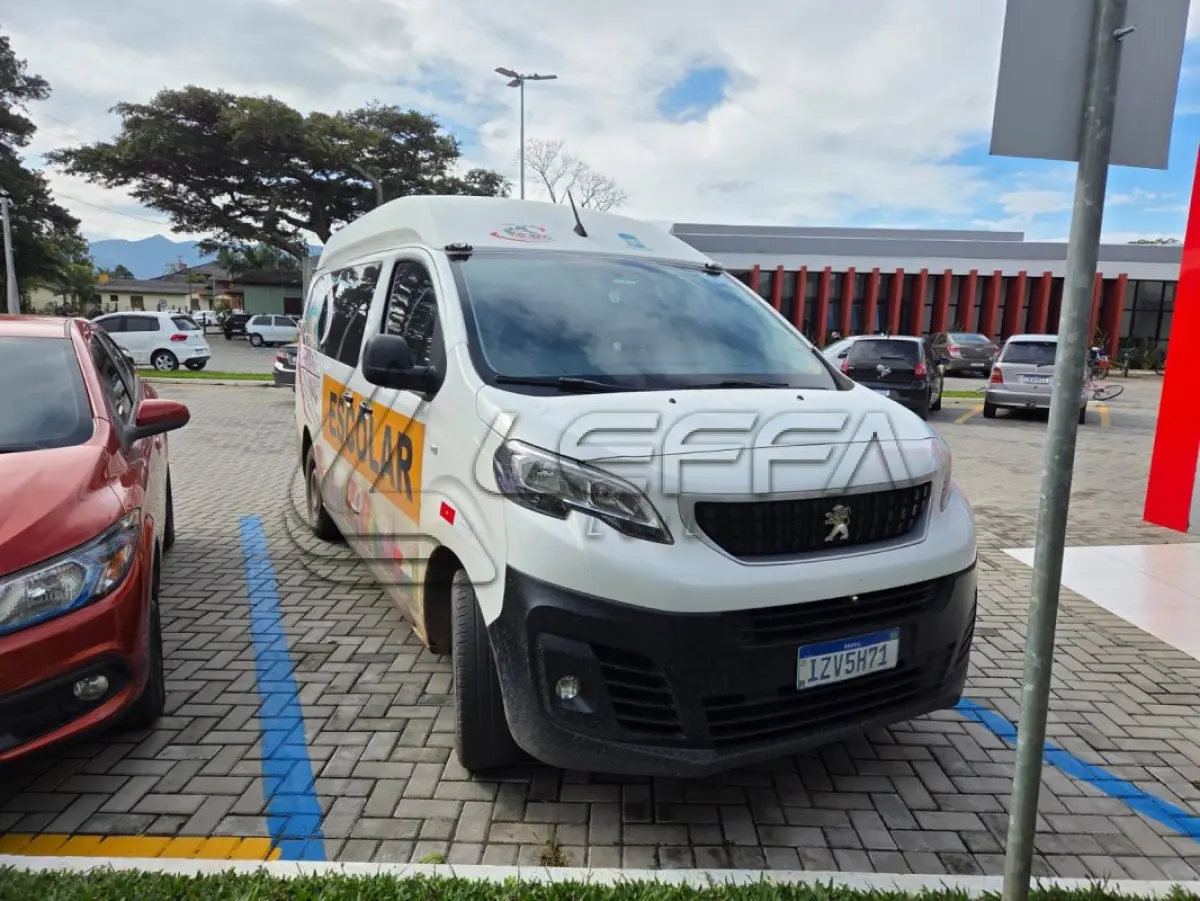 LOTE 001 - UM VEÍCULO PEUGEOT EXPERT EUROLAF ANO E MODELO 2019, PLACAS IZV-5H71
