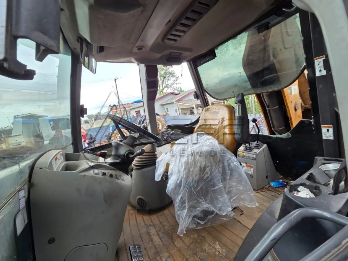 LOTE 013 - TRATOR NEW HOLLAND TL 75E, 4X4, DIESEL, AZUL, ANO2013