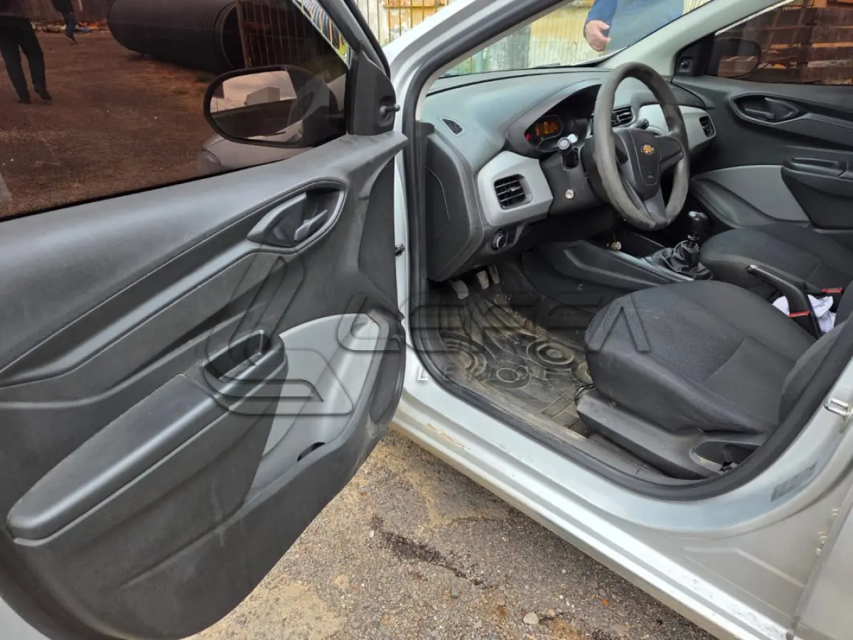 LOTE 002 - UM VEÍCULO GM ONIX 1.0 JOYE ANO E MODELO 2018,PLACAS IYW-5809