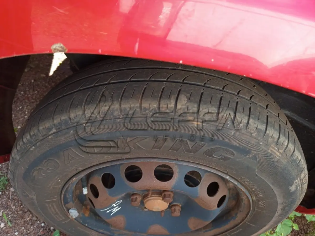 LOTE 005 - VEICULO FIAT/UNO ECONOMY, ANO: 2014, COR: VERMELHA, 4 PORTAS