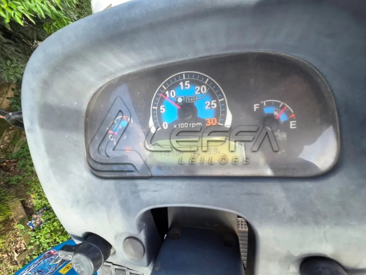 LOTE 005 - UM TRATOR LS U 80 ANO E MODELO 2020