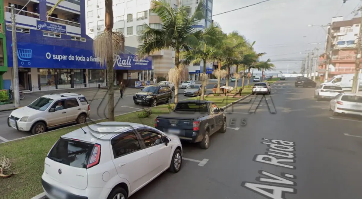 LOTE 001 - UM PRÉDIO EM ALVENARIA, SITUADO NA AVENIDA RUDÁ, DISTANTE UM QUARTEIRÃO DA AVENIDA  BEIRA MAR, NA CIDADE DE CAPÃO DA CANOA/RS
