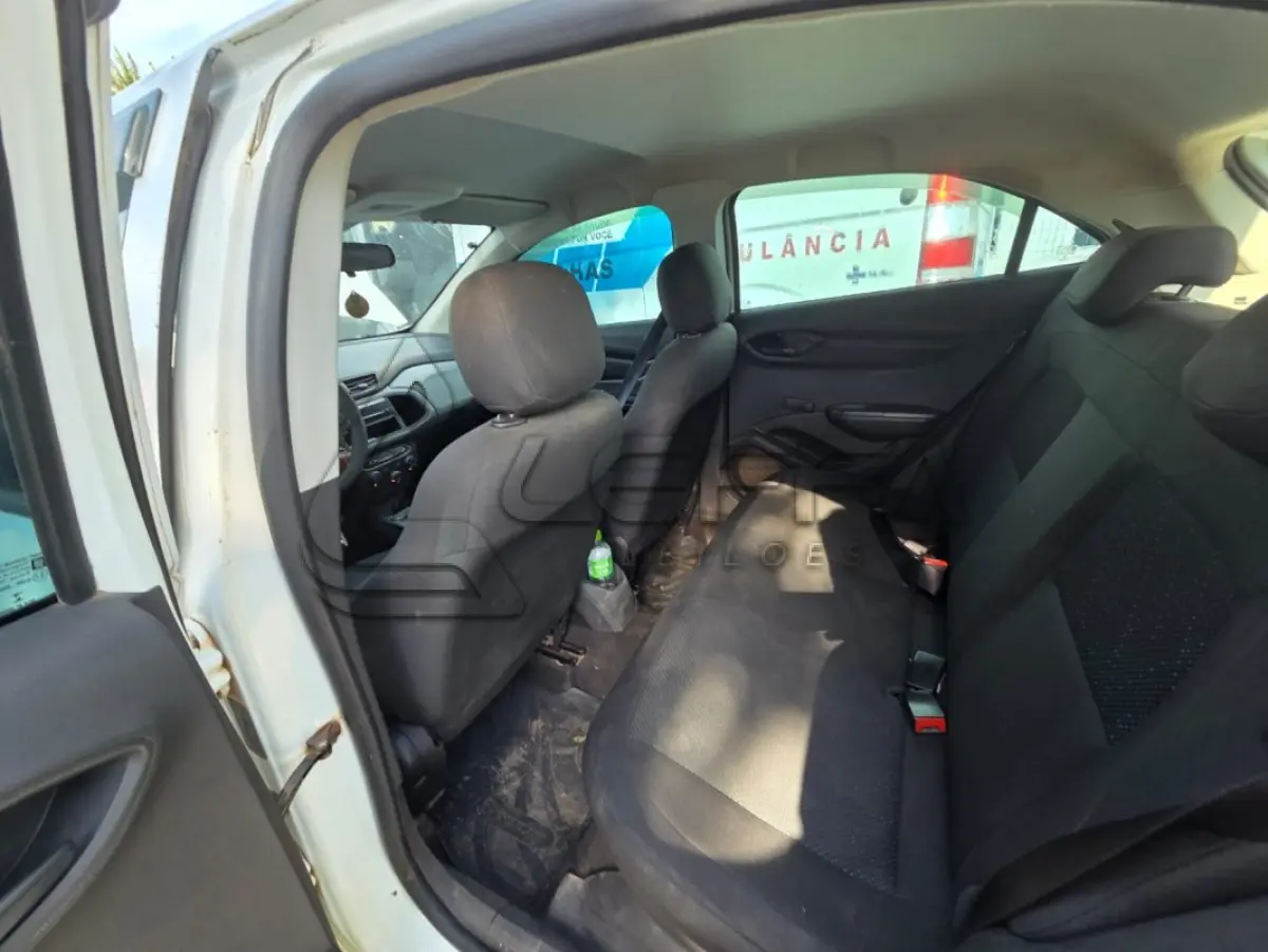 LOTE 006 - UM VEÍCULO GM ONIX 1.0 MT JOYE ANO E MODELO 2017, PLACAS IXT0B13