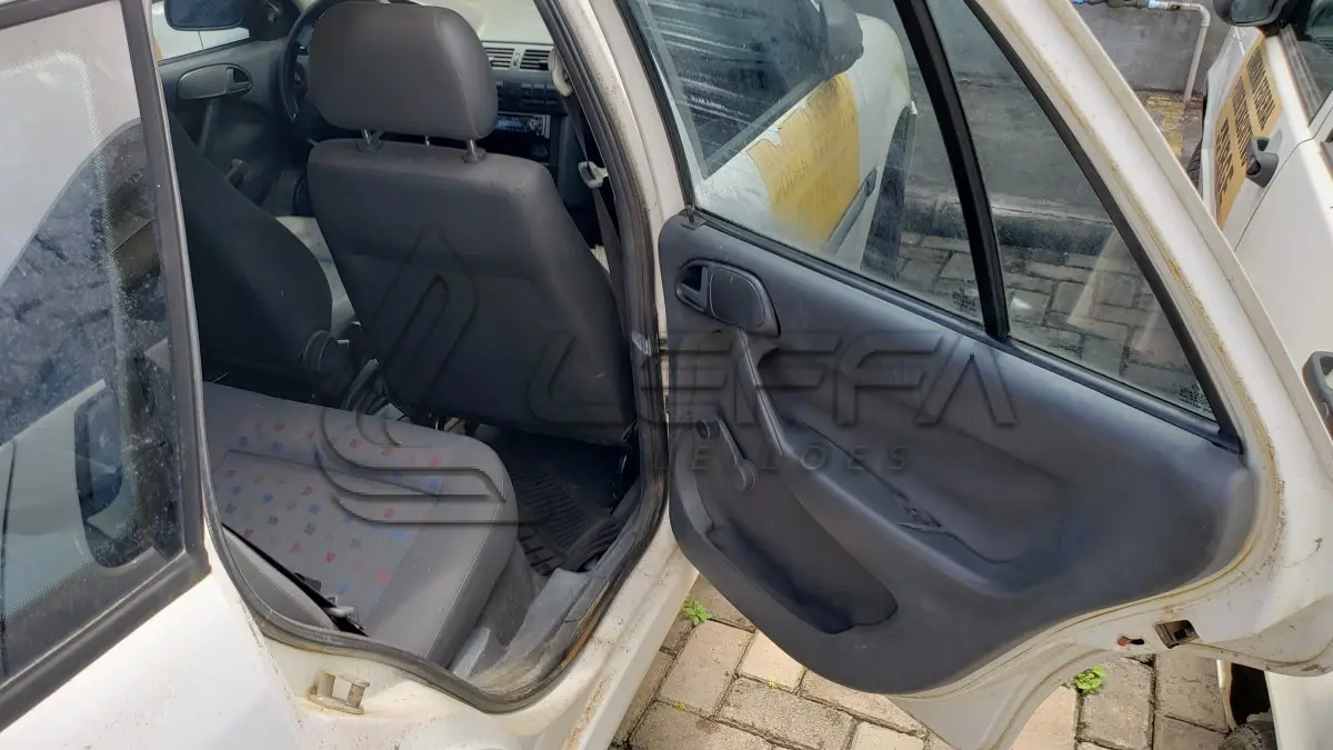 LOTE 027 - VW/PARATI 1.6 – JOY-1432