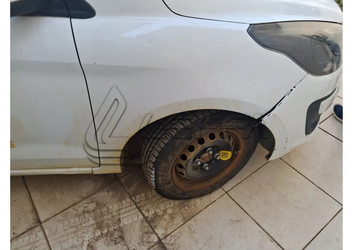 LOTE 040 - FORD KA SE 1.0 – QTY-6G56