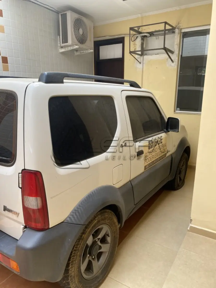 LOTE 033 - SUZUKI/JIMNY 4 ALL – PKW-7985