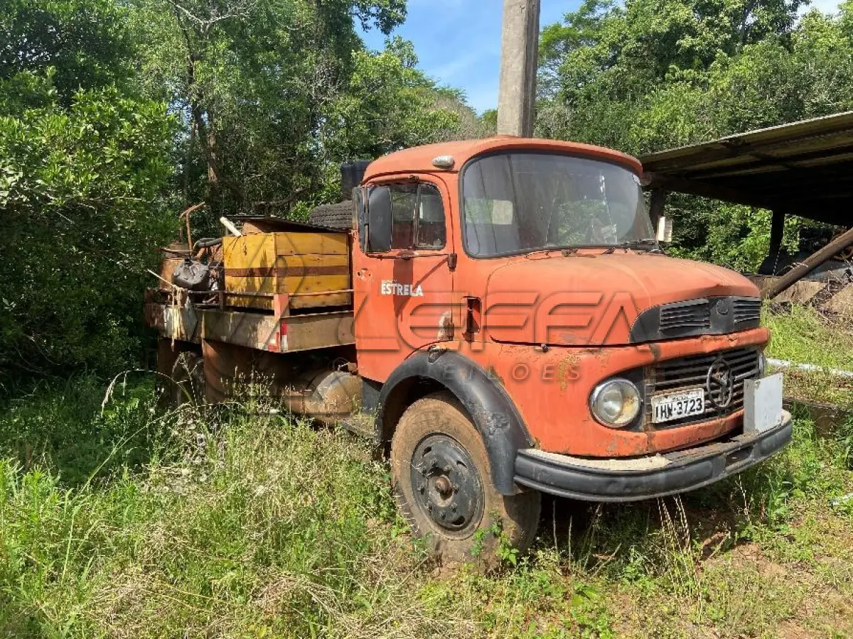 LOTE 007 - Caminhão; Marca: Mercedez Benz; Modelo: 1113; Número de Chassi: 34403212417942; Ano de Fabricação: 1979; Placa: IHW-3723
