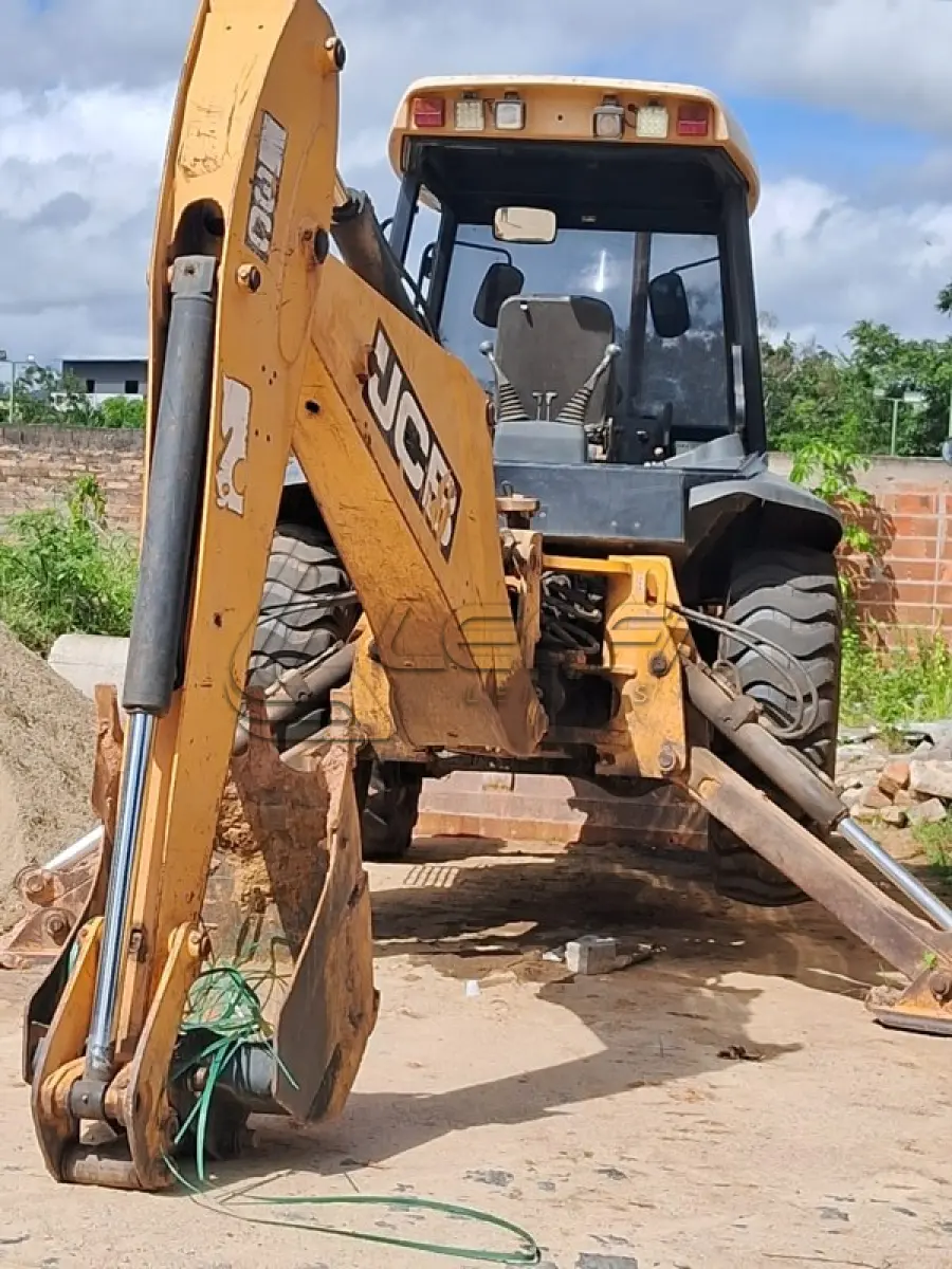 LOTE 015