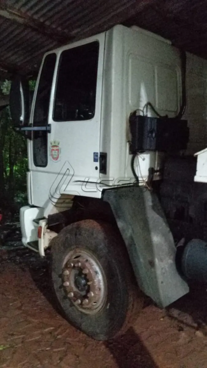 LOTE 009 - CAMINHÃO FORD CARGO 2428 - IQG 5430