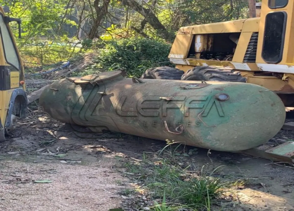 LOTE 013 - TANQUE PARA COMBUSTÍVEL GHA