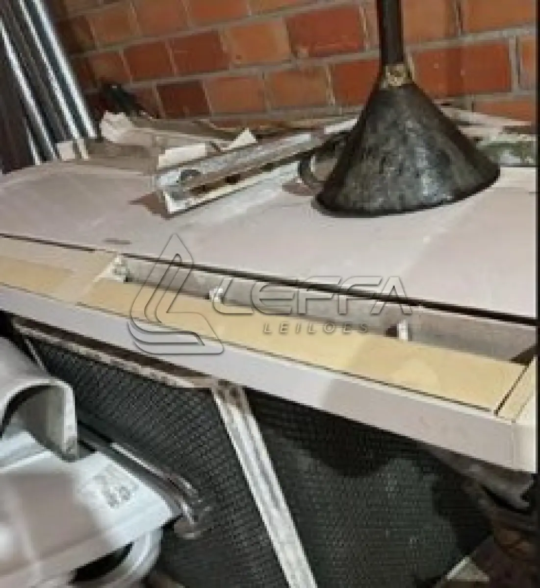 LOTE 012 - AR CONDICIONADO KOMECO 60.000 BTUS
