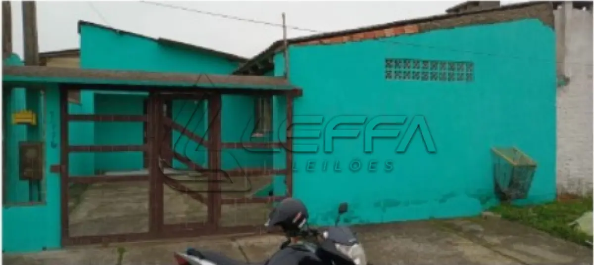 Foto de DIREITOS E AÇÕES DE UM TERRENO URBANO, COM BENFEITORIAS, SITUADO NO LUGAR D...
