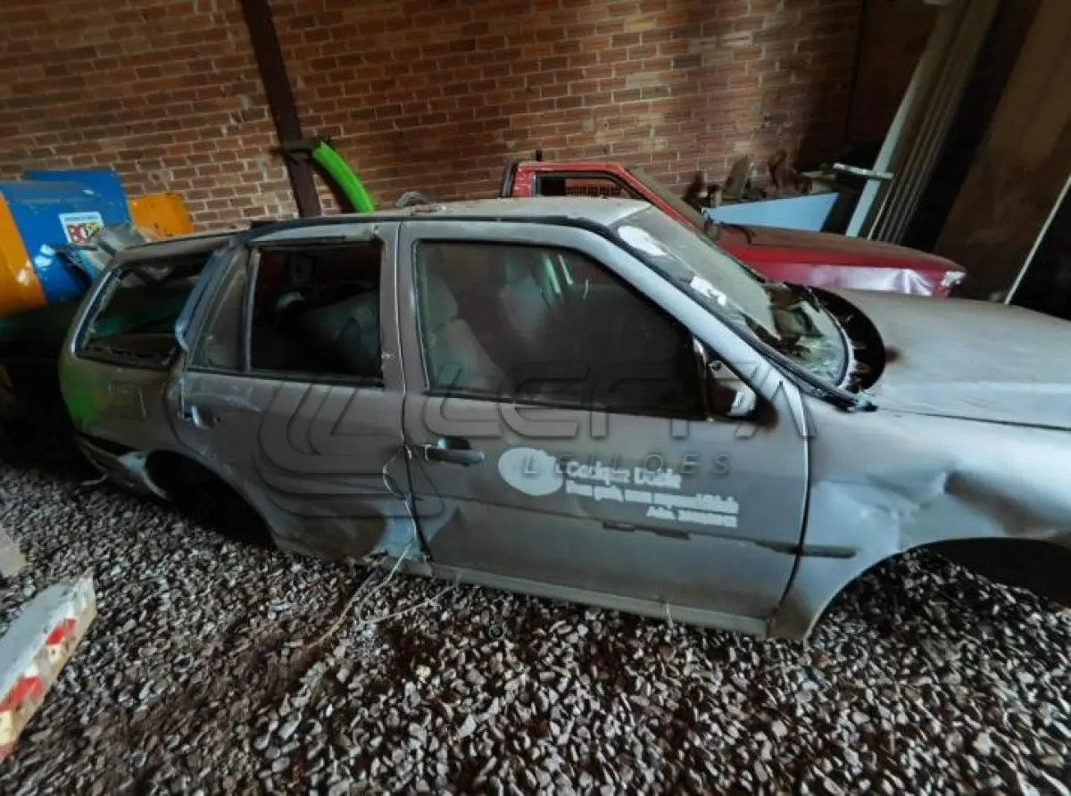 LOTE 013 - VOLKSWAGEN PARATI CITY 1.6 (SUCATA)