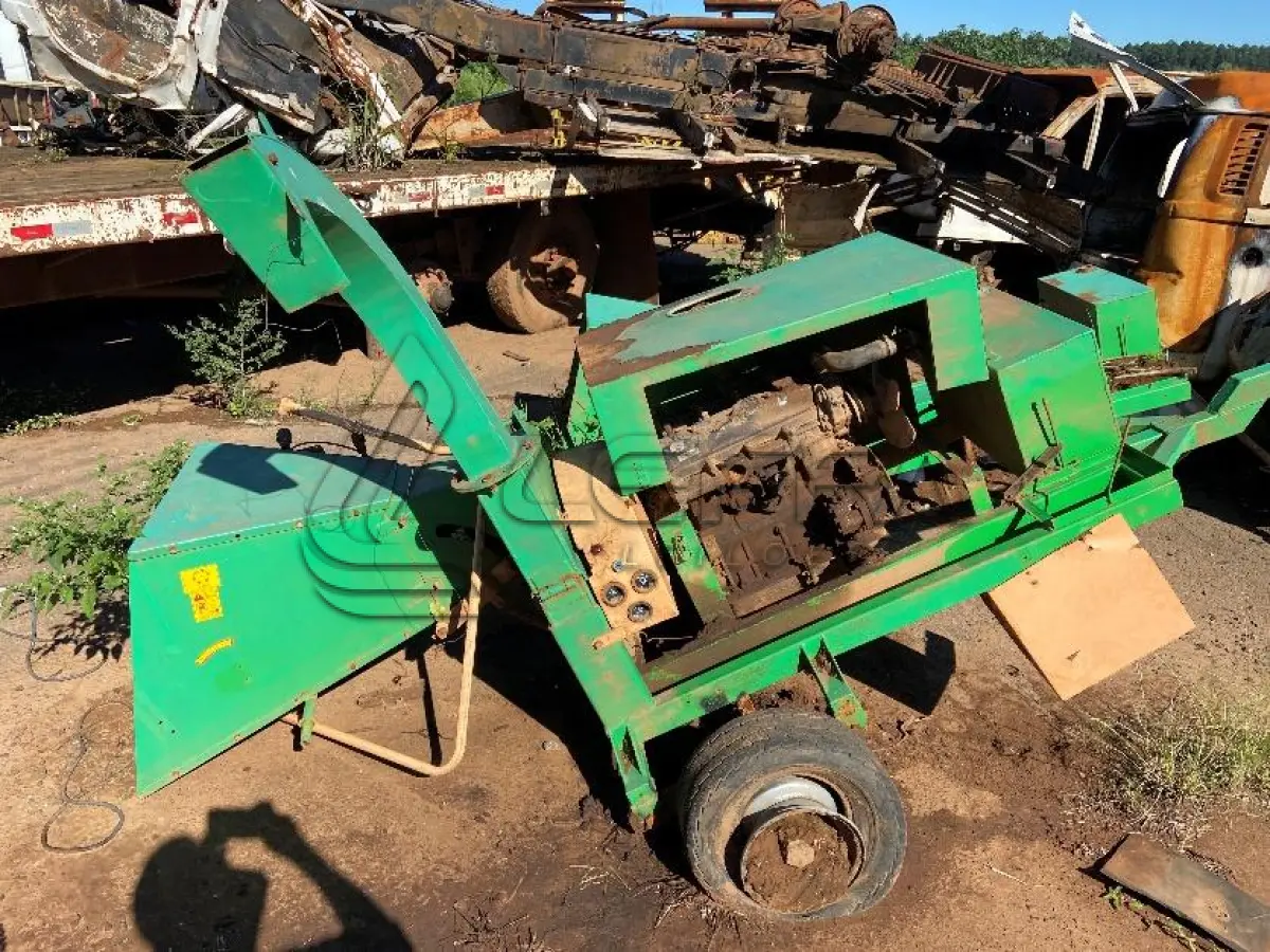 LOTE 043 - Conjunto de Ensiladeiras; Ano de Fabricação: 2014