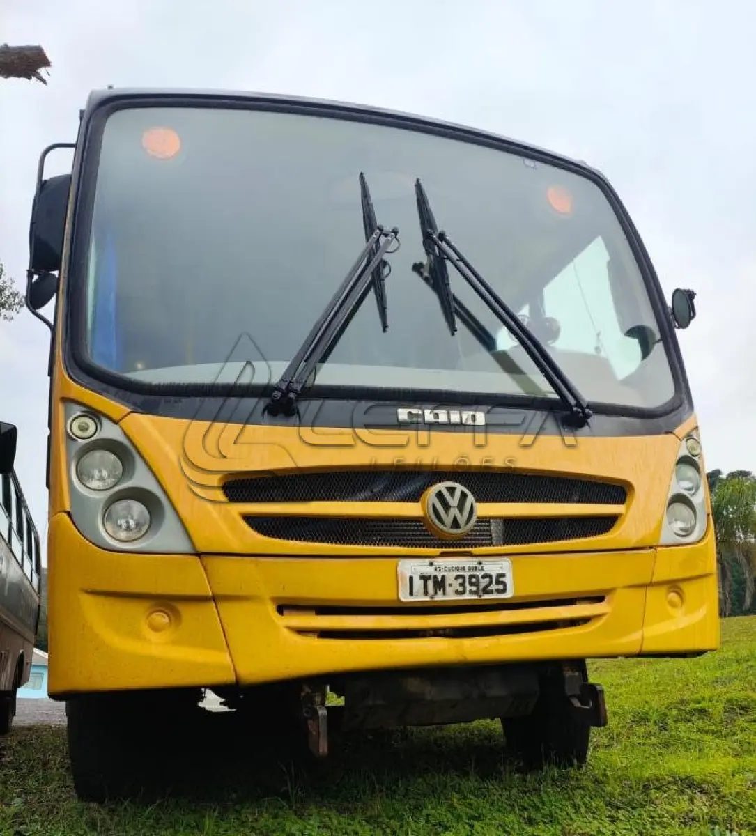 LOTE 003 - ÔNIBUS ESCOLAR VOLKSWAGEN 15.190 EOD E.S. ORE — CARROCERIA CAIO
