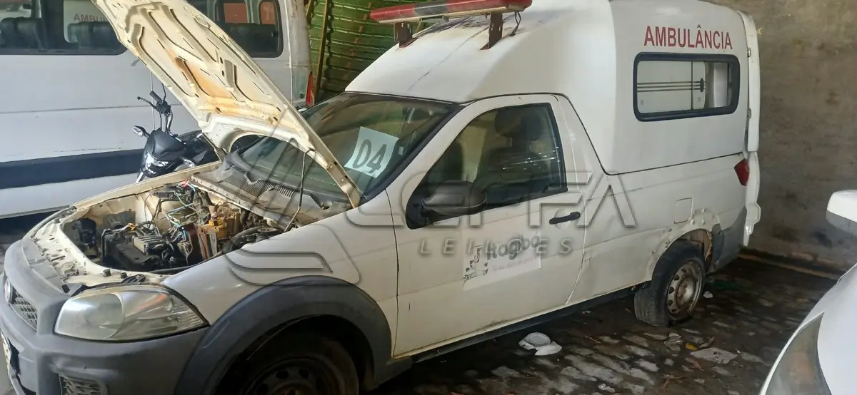 LOTE 004 - FIAT STRADA AMBULÂNCIA